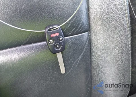 2013 Honda Pilot Touring z USA, uszkodzony, nr VIN 5FNYF3H96DB026311